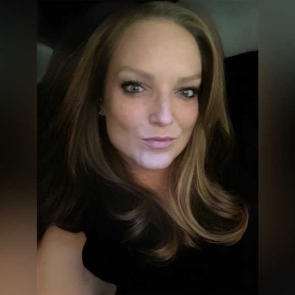 Meet your Posher, Marlena - Picture 1 of 15
